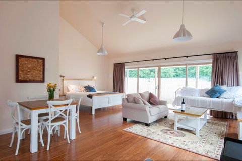 The Nest At Gundaroo - St Kilda Accommodation 6