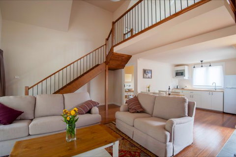 The Nest At Gundaroo - St Kilda Accommodation 8