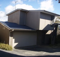 Balaton 4 - St Kilda Accommodation