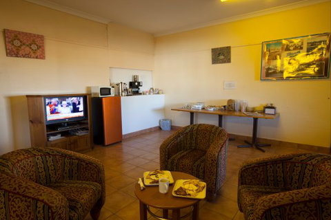 Tilmouth Well Roadhouse - St Kilda Accommodation 7