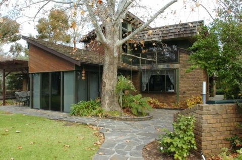 Trenberth House - St Kilda Accommodation 0