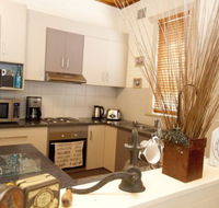 Anderl's Beach Cottage - St Kilda Accommodation