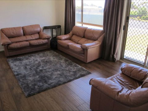 Fensom's Holiday Home - St Kilda Accommodation 7