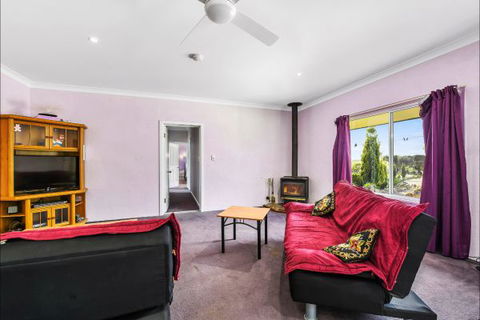 Fensom's Holiday Home - St Kilda Accommodation 11