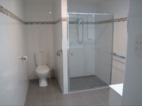 Fensom's Holiday Home - St Kilda Accommodation 4