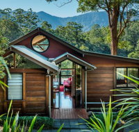 Promised Land Retreat - St Kilda Accommodation