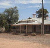 Kingoonya Hotel - St Kilda Accommodation