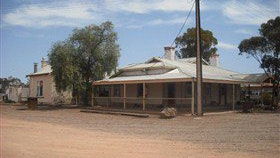 Kingoonya Hotel - St Kilda Accommodation 0