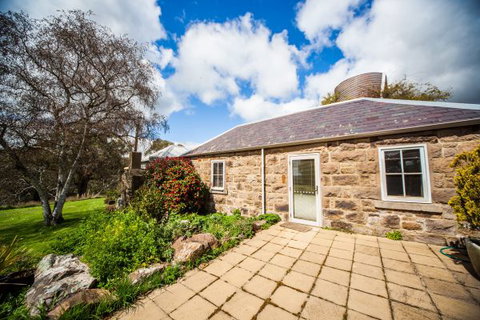 Sunnyside Cottage - St Kilda Accommodation 2