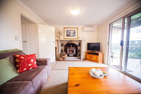 Sunnyside Cottage - St Kilda Accommodation 5