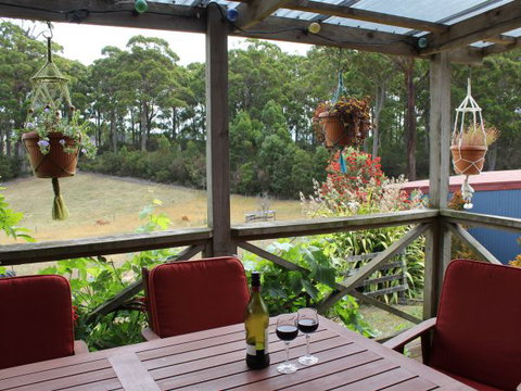 Eagle's Roost Farmstay B&B - St Kilda Accommodation 3