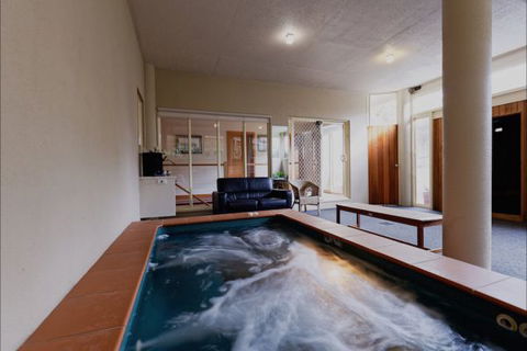 Eugenie's Luxury Accommodation - St Kilda Accommodation 7
