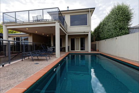 Eugenie's Luxury Accommodation - St Kilda Accommodation 8