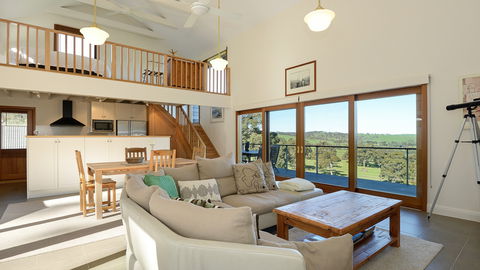 A Seascape Retreat - St Kilda Accommodation 0
