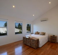 Dream Catcher Beach House - St Kilda Accommodation