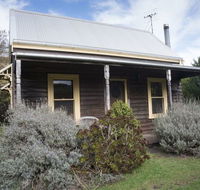 Orchard Cottages - St Kilda Accommodation