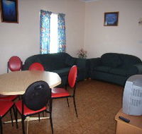 Alonga Waterfront Cottages - St Kilda Accommodation