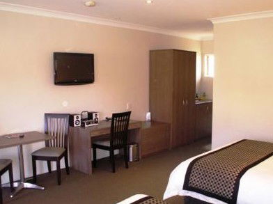 Parkes Int Motor Inn - St Kilda Accommodation 3