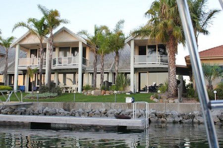 Marina Palms - St Kilda Accommodation 0