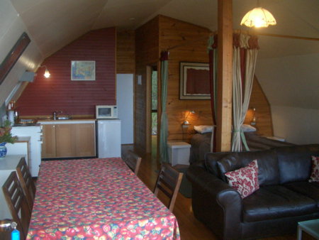 Bicheno Hideaway - St Kilda Accommodation 2