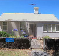 Holly's Holiday Home - St Kilda Accommodation