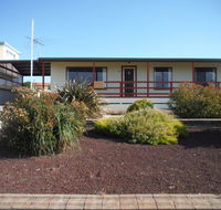 Kenny's Retreat - St Kilda Accommodation