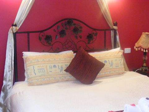 Weeroona Retreat B&B - St Kilda Accommodation 2