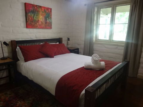 Shepherds Gully - St Kilda Accommodation 0