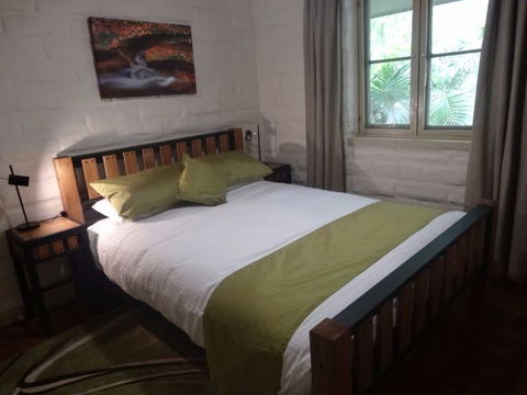 Shepherds Gully - St Kilda Accommodation 6