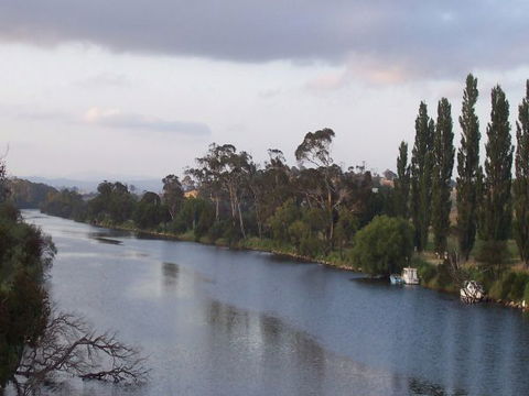 Tambo River Tourist Park - St Kilda Accommodation 1