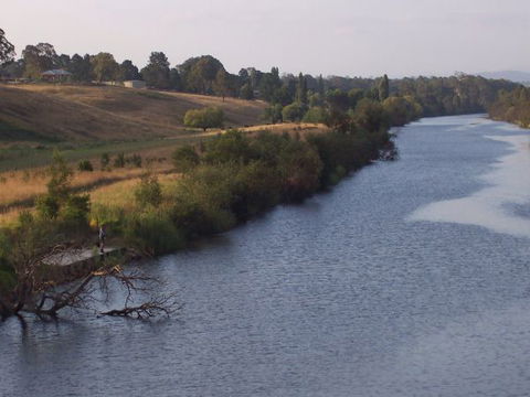 Tambo River Tourist Park - St Kilda Accommodation 2