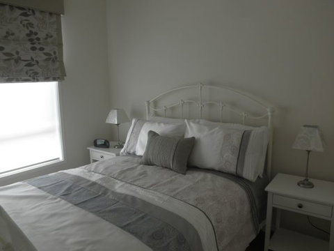 C&C's Bed And Breakfast - St Kilda Accommodation 4