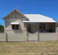 Ellison's Holiday Home - St Kilda Accommodation
