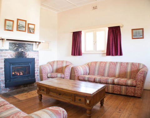 Engineers Lodge - St Kilda Accommodation 1