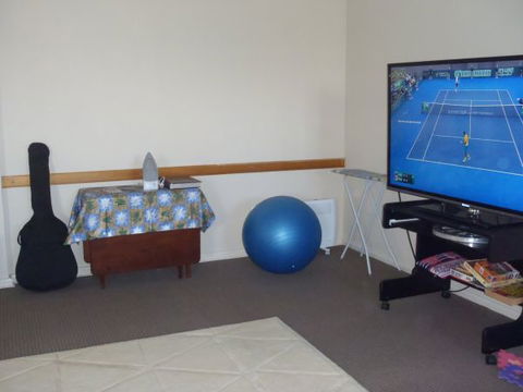 Evergreen - St Kilda Accommodation 6