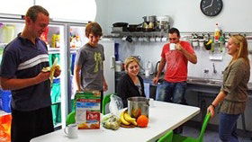 Adelaide Backpackers Inn - St Kilda Accommodation 0