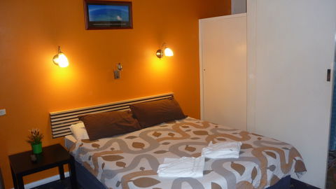 Adelaide Traveller's Inn Backpackers - St Kilda Accommodation 0