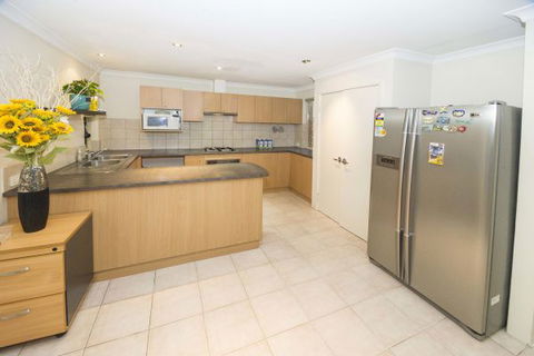 Alpha Homestay - St Kilda Accommodation 7