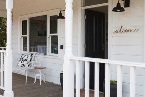 Alchemy House Hepburn - St Kilda Accommodation 6