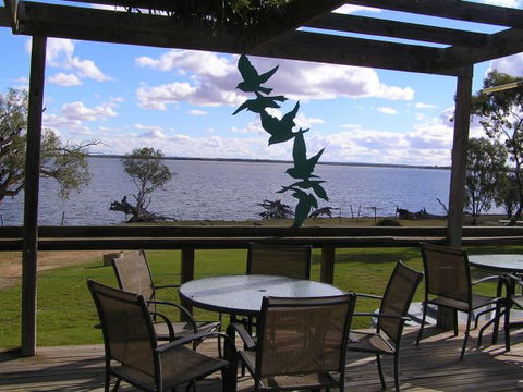 Barmera North Lake Caravan Park - St Kilda Accommodation 3