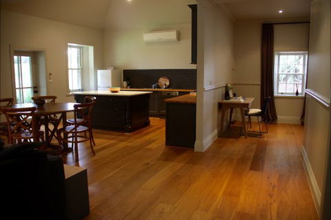 Barunah Plains Station - Cool Cottage - St Kilda Accommodation 5