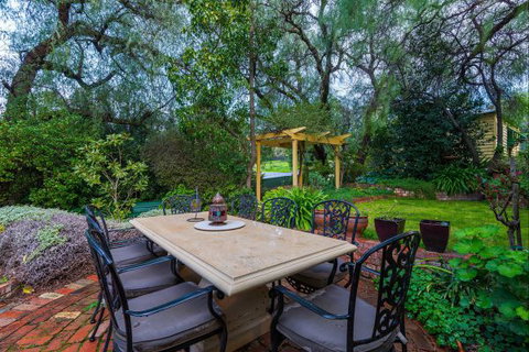 Bendigo Cottages Bed And Breakfast - St Kilda Accommodation 3
