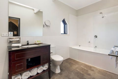 Castle Suites - Kryal Castle - St Kilda Accommodation 4