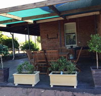 Corryong Holiday Cottages - Sportsview - St Kilda Accommodation