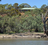 Coongalena View - St Kilda Accommodation