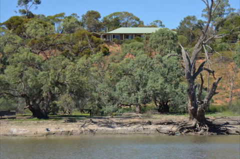 Coongalena View - St Kilda Accommodation 0