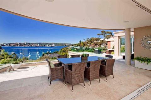 Deep Blue - St Kilda Accommodation 2