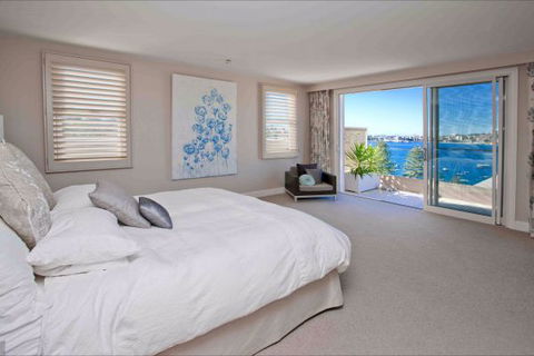Deep Blue - St Kilda Accommodation 7