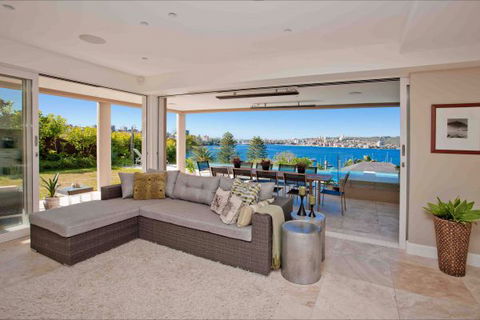 Deep Blue - St Kilda Accommodation 9
