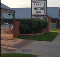 Federation Motor Inn Young - St Kilda Accommodation